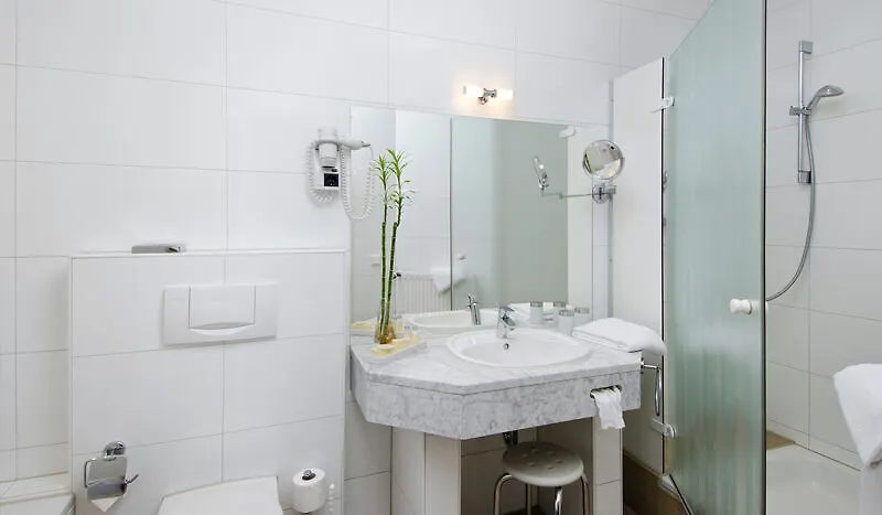 Kastens Hotel Düsseldorf Almanya